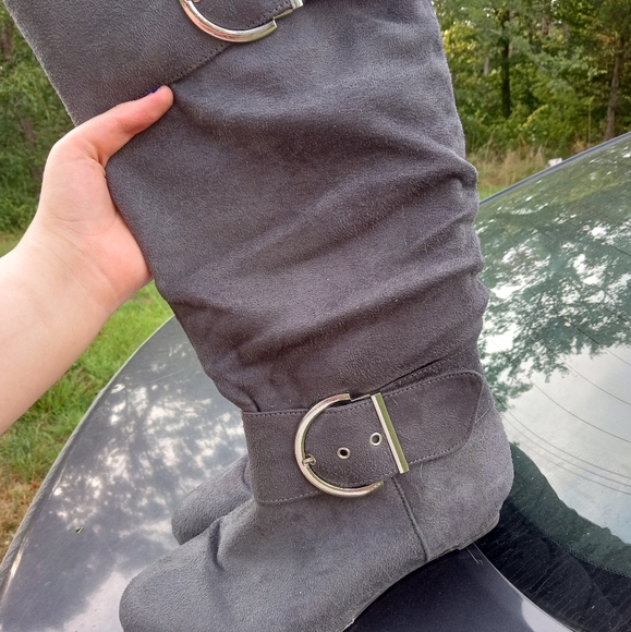 Forever Link Klein-70 Women's Closed Round Toe Buckle Slouch Flat Heel Mid-Calf - Picture 3 of 4